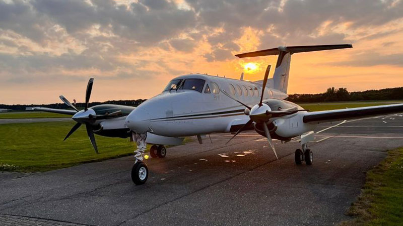 Beech King Air 200 for charter